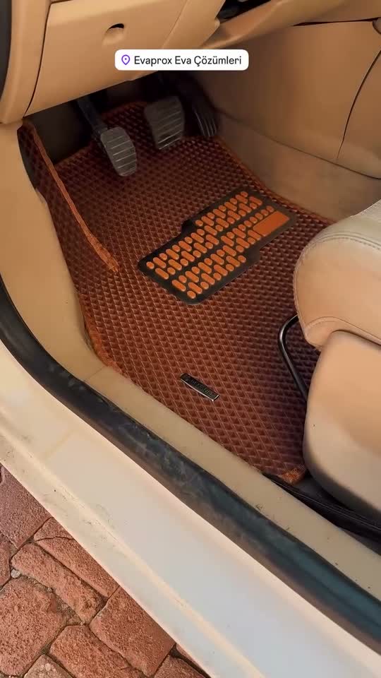 Renault Megane EVA paspas - Kahverengi taban, Turuncu kenar